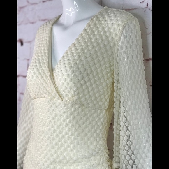 STYLE & CO. PETITE Medium faux wrap cream popcorn top Bell Sleeves NEW WITH TAGS - Picture 12 of 12